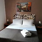 B&B A Due Passi Dal Mare 3*