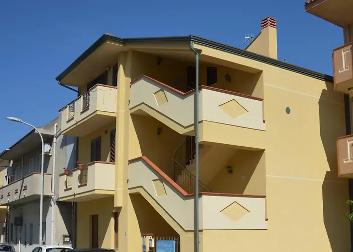 A Due Passi Dal Mare Bed and Breakfast