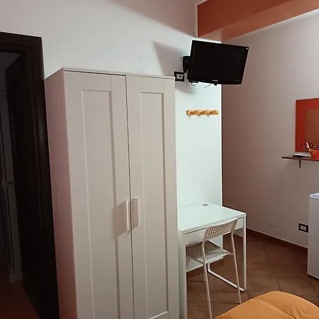A Due Passi Dal Mare Bed & Breakfast 3*